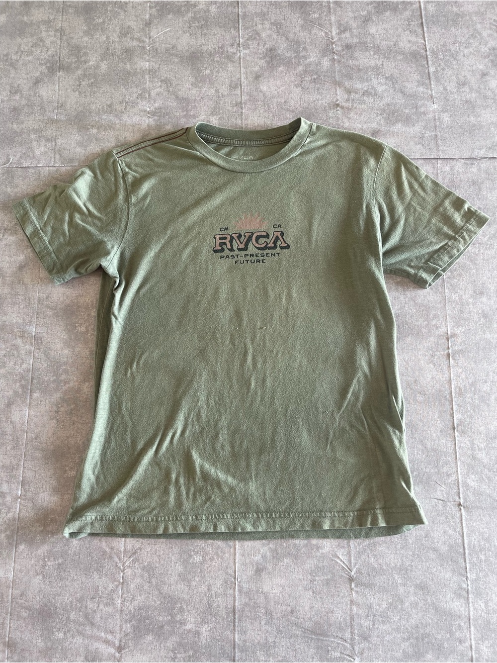 RVCA Youth L Olive Graphic Short Sleeve Tee